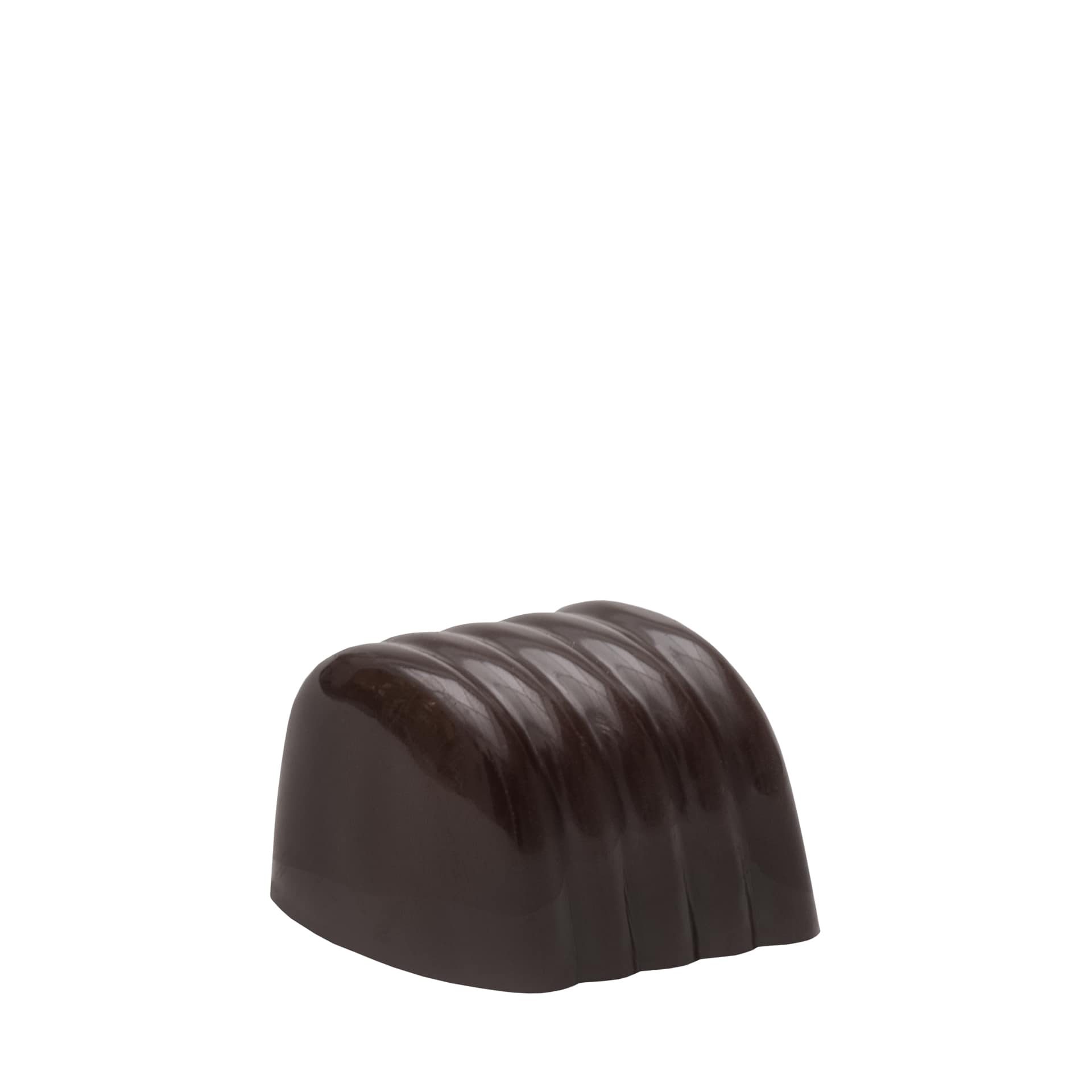 Bonbon van pure chocolade gevuld met hazelnoot praline